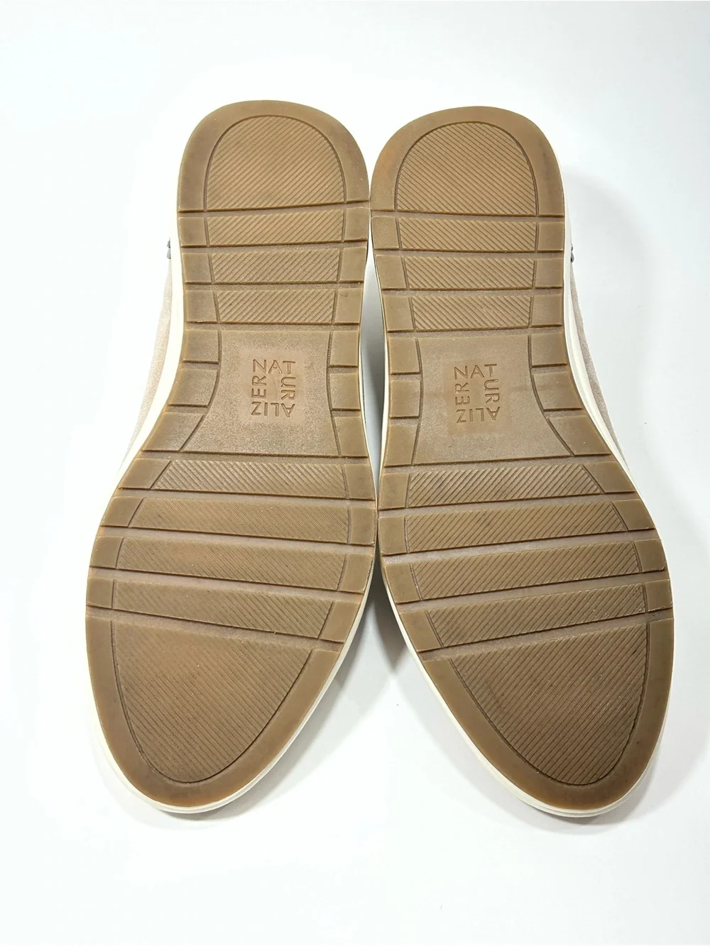 Naturalizer Harris Women’s Size 8.5 M US Shoes Synthetic Beige Comfort Flats